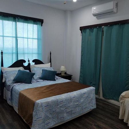 Royal View Apartment Plus Ciudad de Belice Exterior foto