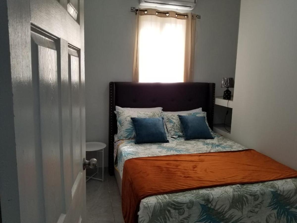 Royal View Apartment Plus Ciudad de Belice Exterior foto