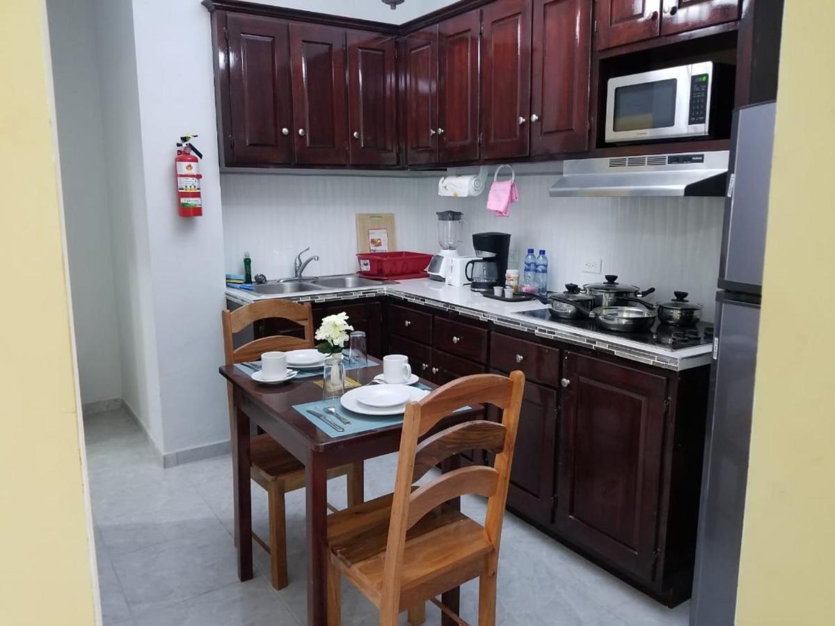Royal View Apartment Plus Ciudad de Belice Exterior foto